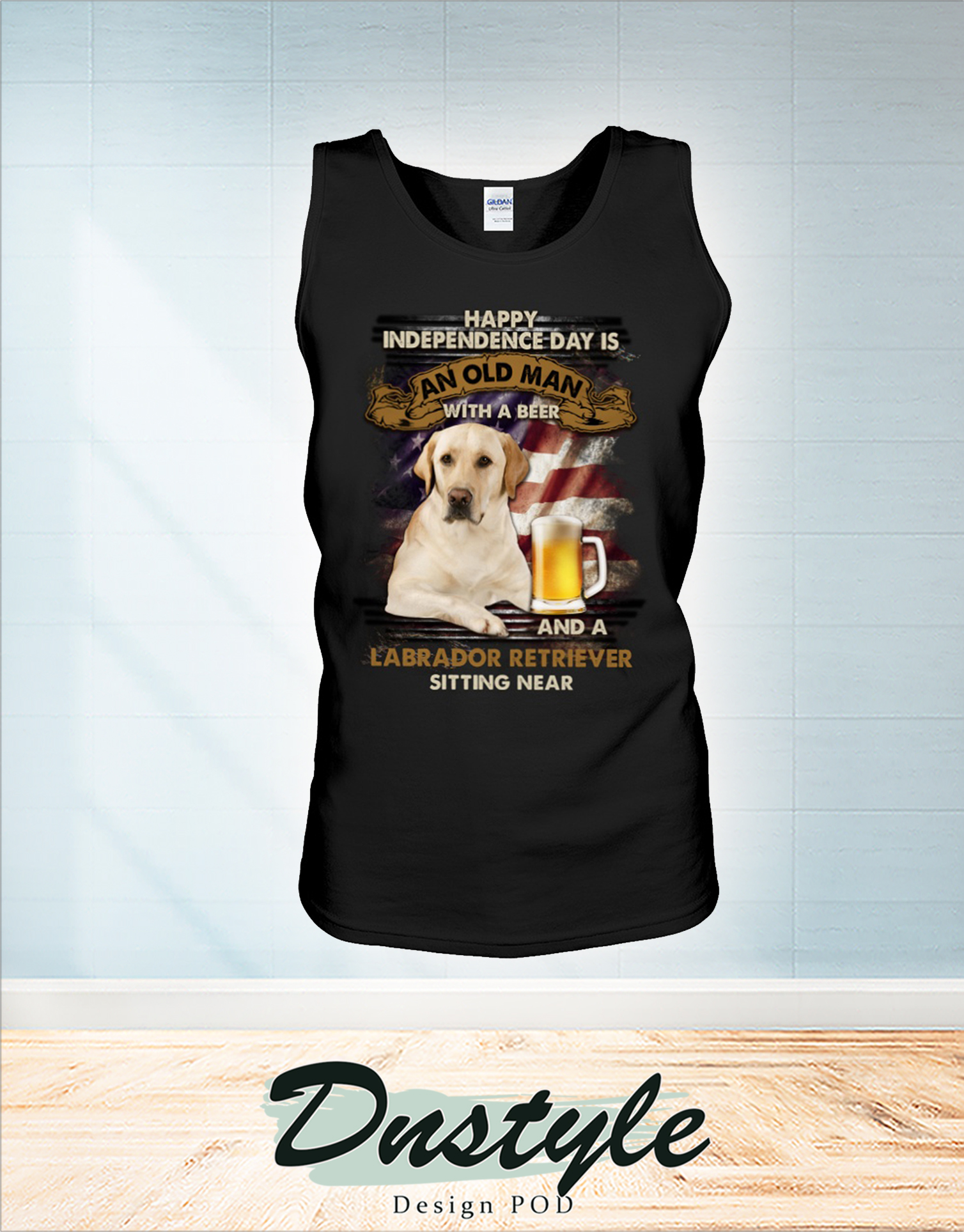 Happy independence day is an old man with a beer and a Labrador retriever sitting near tank