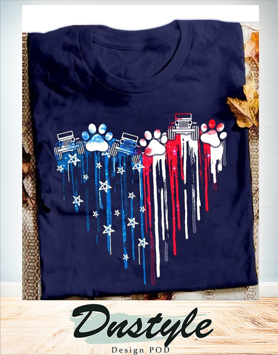Jeep dog paws heart colors american flag independence day t-shirt
